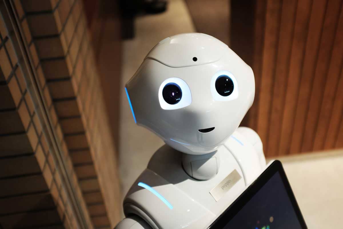 Why restaurant chains are investing in robots over workers?